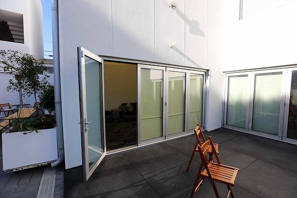 220A Studio Courtyard 0020