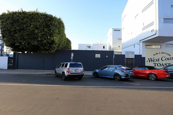 220A Courtyard Ext 0122