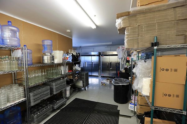 220A Residence Kitchen 0096