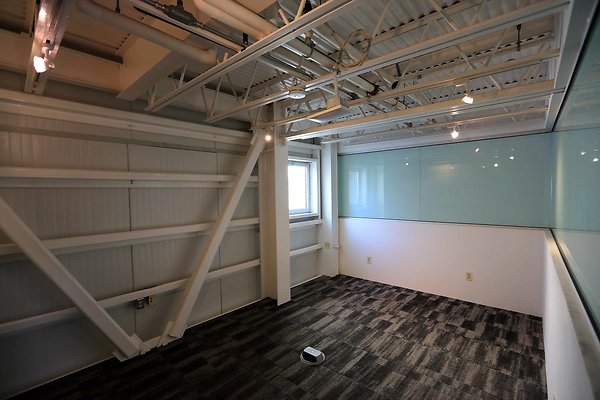 220A Studio 2nd Floor 0079