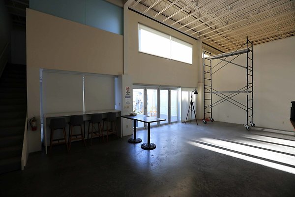 220A Studio Courtyard Entrance 0027