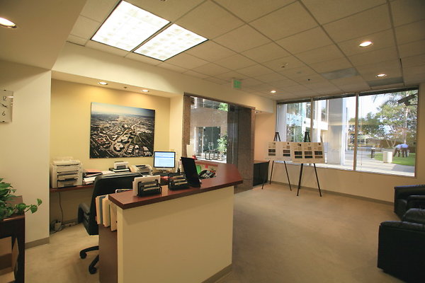 656A Suite 110 Reception 0674 1