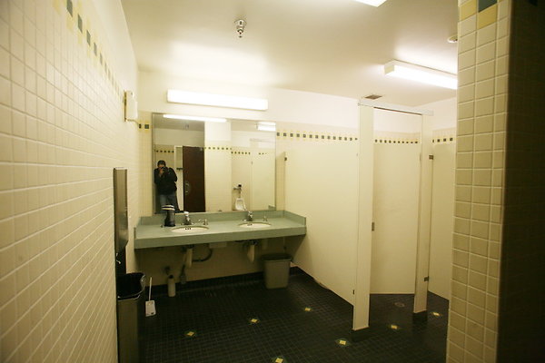 Mens Bathroom 0033 1 Mens Bathroom 0033 1