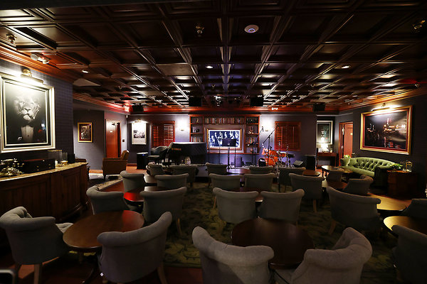 914A Bar &amp; Nightclub