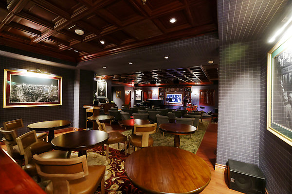 914A NIghtclub Bar 0069