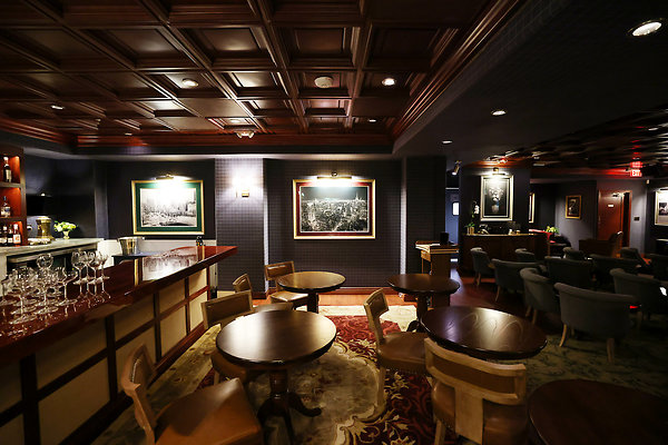 914A NIghtclub Bar 0070