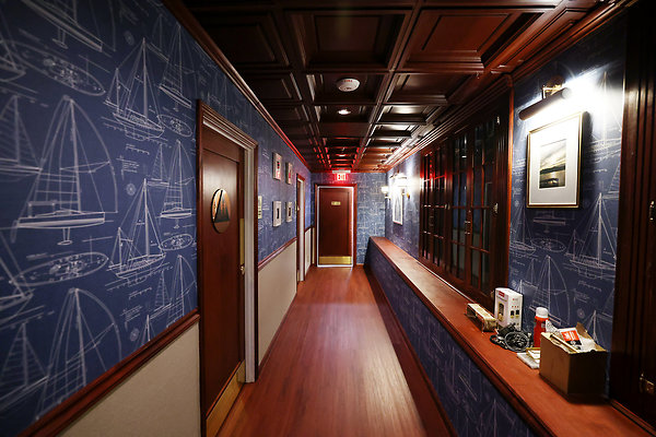 914A NIghtclub Bathroom Hallway 0072