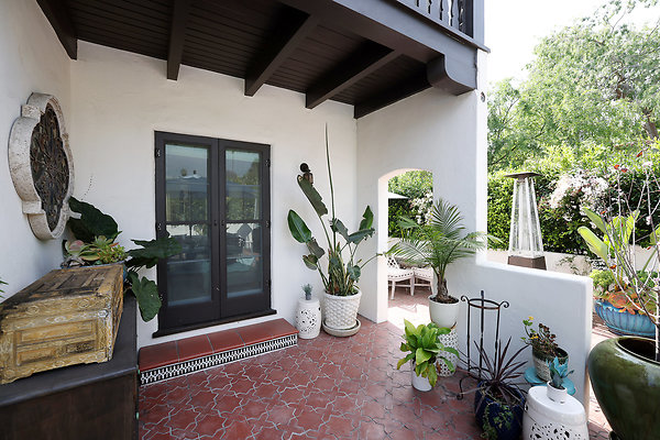 973A Front Patio 0016 973A Front Patio 0016