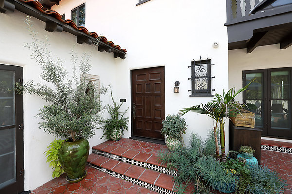 973A Front Door 0013