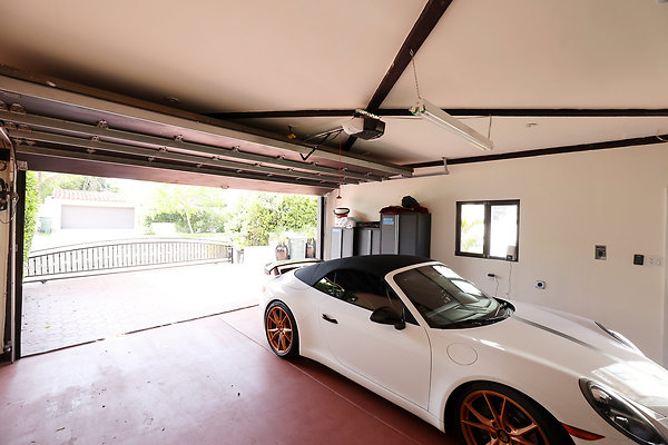 973A Garage 0050 973A Garage 0050