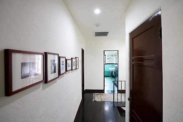 973A 2nd Floor Landing 0123