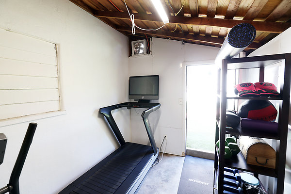 973A Garage Gym 0054 973A Garage Gym 0054