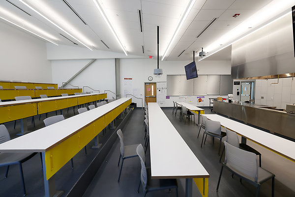 103A E3-201 Demonstration Classroom 0059