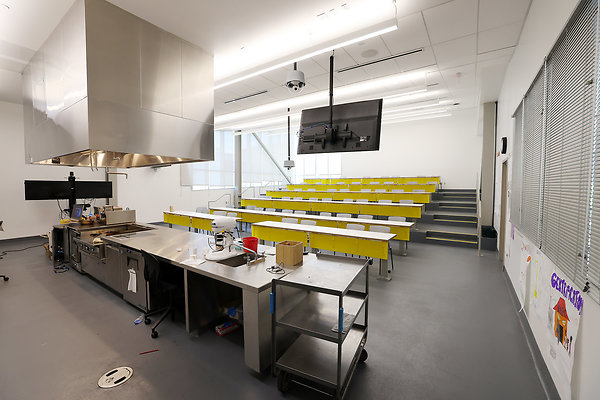 103A E3-201 Demonstration Classroom 0056