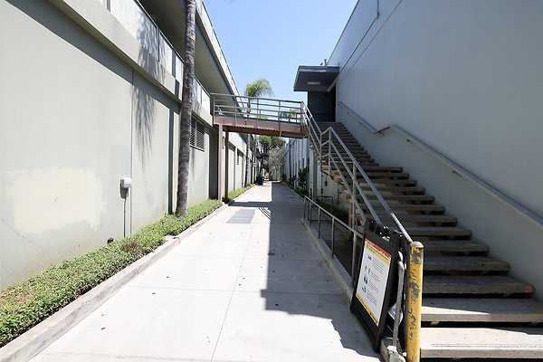 103A C2 B1 Sidewalk 0349