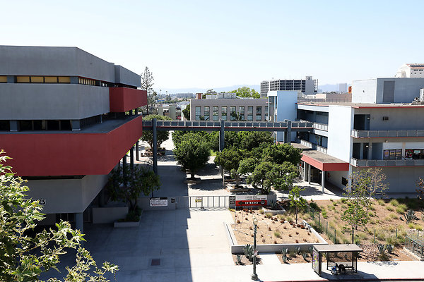 103A Main Entrance from C6 Roof 0313