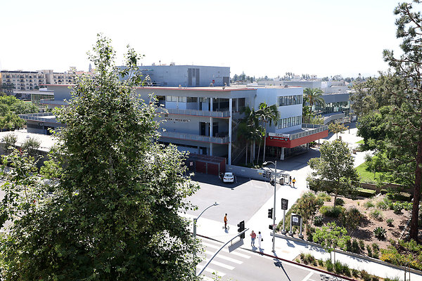 103A Main Entrance from C6 Roof 0314