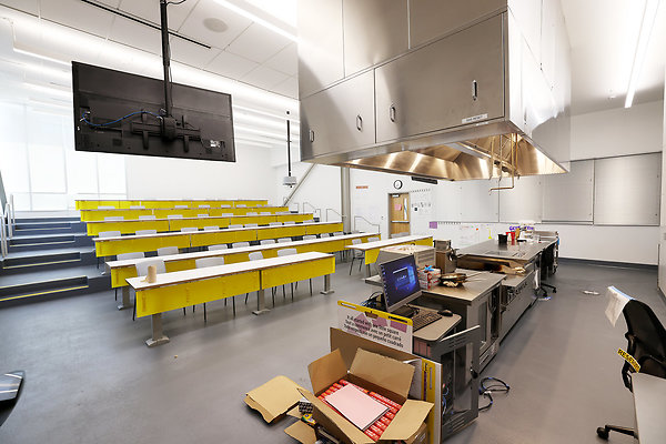 103A E3-201 Demonstration Classroom 0058