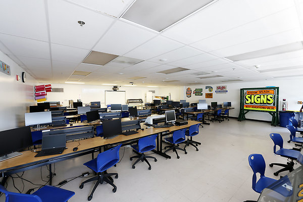 103A B1-214 Classroom 0379