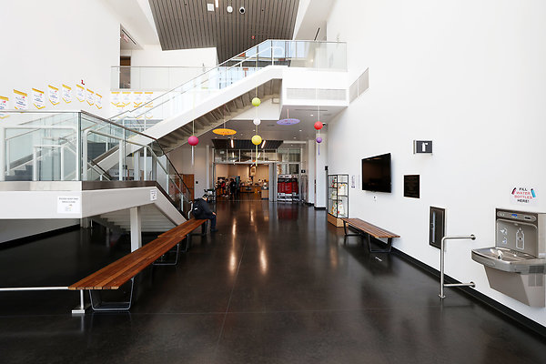 103A E3 Hallway 0022