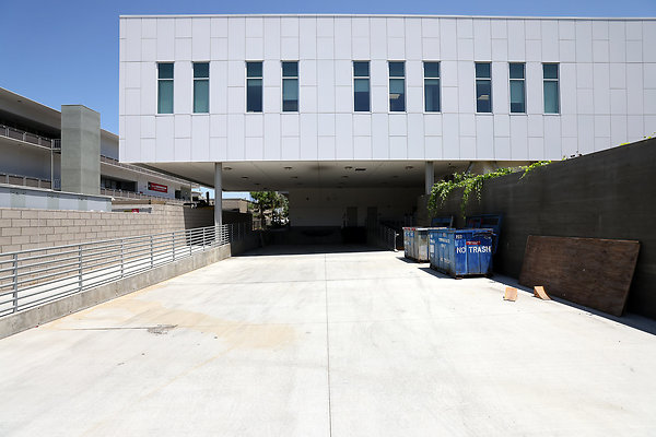 103A E3 Loading Dock 0119