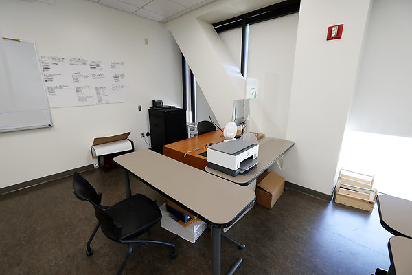 103A F5-120 Classroom 0193