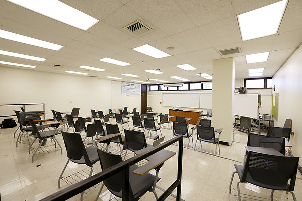 103A C4-K406 Classroom 0558