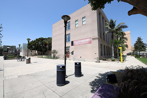 103A B3 Exterior 0511