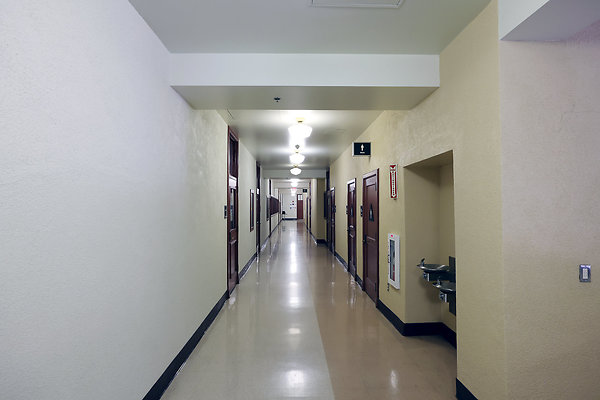 103A B2 Hallway 0430