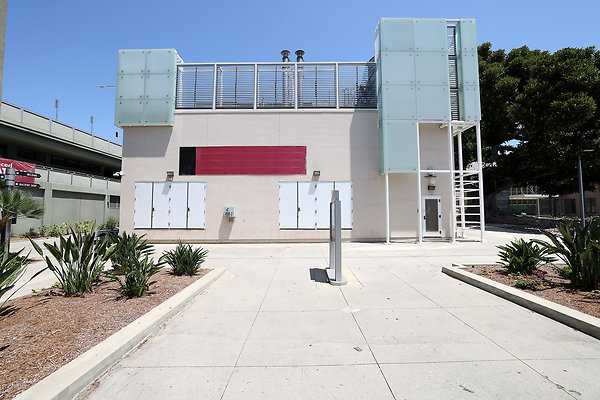 103A B2 Exterior 0388