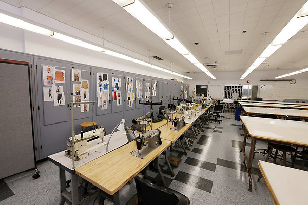 103A D4-102 Classroom 0523