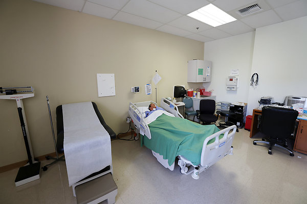 103A B3-201 Classroom 0475