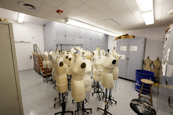 103A D4-106 Classroom 0537