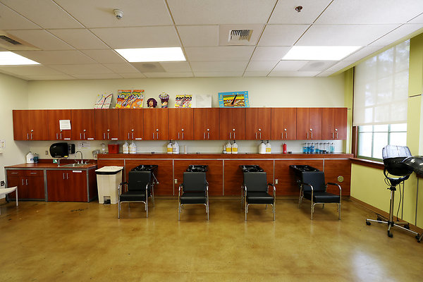 103A B2-247 Classroom 0438