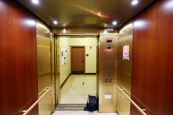 103A B2 Elevator1 0497