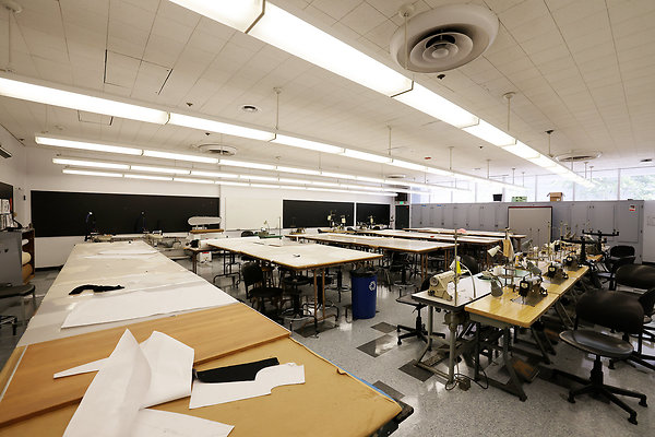 103A D4-102 Classroom 0528