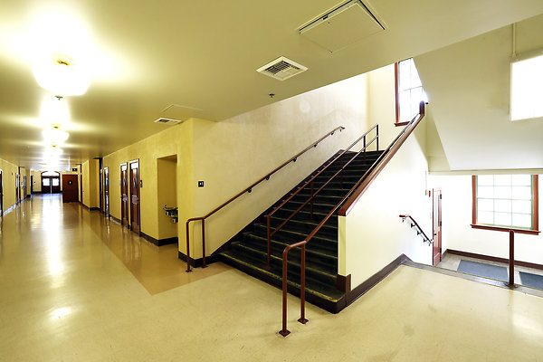 103A B2 Hallway 0395