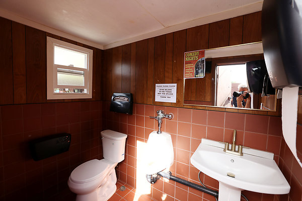 149A Mens Bathroom 0026