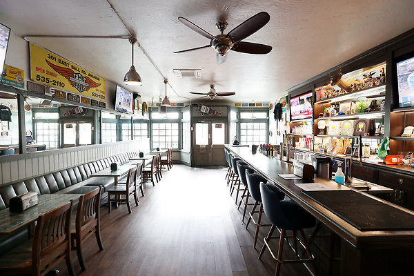 444B Bar 0017