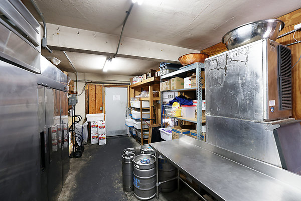 444B Rear Kitchen Storage 0059