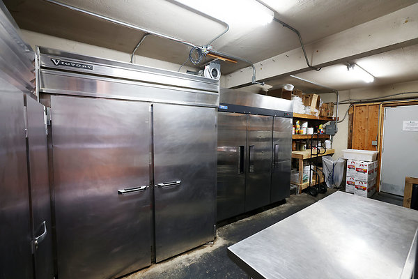 444B Rear Kitchen Storage 0058