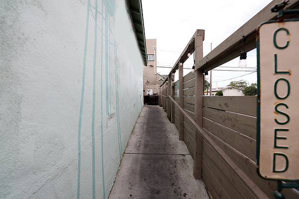 444B Rear Patio Walk 0045
