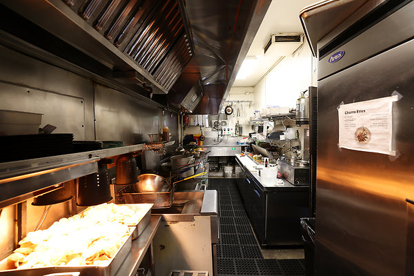 444B Kitchen 0024