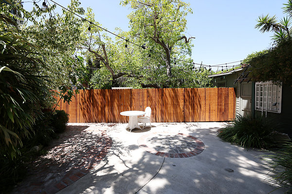 577A Backyard 0184
