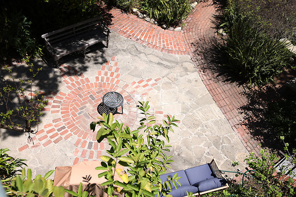 577A Backyard from Master Bedroom Balcony 0137