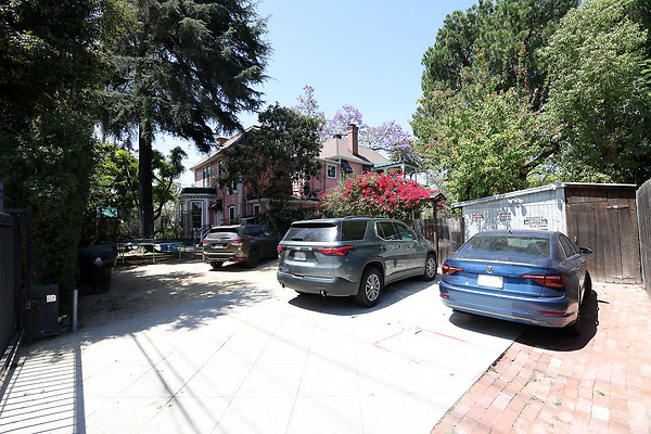 577A Driveway 0035 577A Driveway 0035