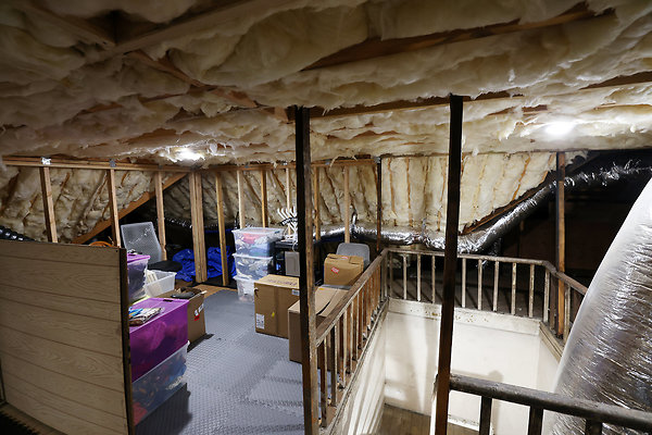 577A Attic 0169
