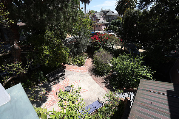577A Backyard from Master Bedroom Balcony 0135