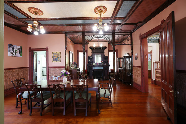 577A Dining Room 0077