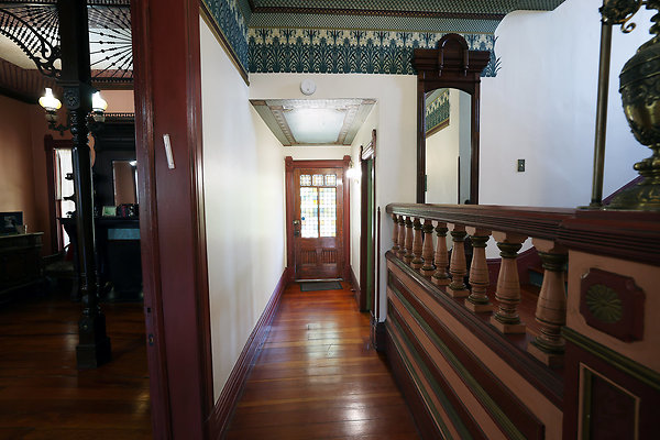 577A Front Hallway 0045 577A Front Hallway 0045